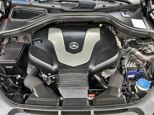 一手車 鈑件原 里程保證 總代理 柴油引擎 九速手自排 四輪傳動 電動座椅 電動尾門 電動天窗認證車有保固可貸款  第18張相片