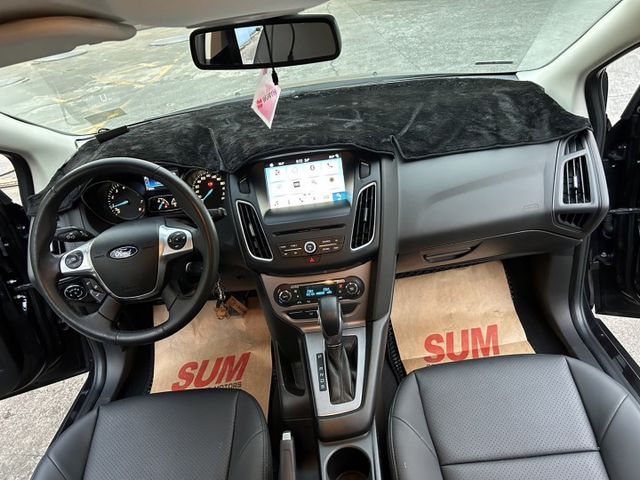 鈑件原 里程保證 車況優 雙離合器6速自手排 方向盤快控鍵 恆溫分區溫控 電動折疊後視鏡 循跡防滑 認證車 有保固  第5張相片