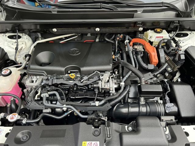Hybrid旗艦版 油電混合 鈑件原 4WD 里程保證 免鑰匙啟動車門鎖 ACC環景 電動尾門 全景天窗 認證車  第18張相片