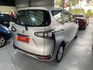 7人座豪華版 里程保證 免鑰匙啟動車門鎖 八安全氣囊 電動折疊後視鏡 ISOFIX  胎壓監控 認證車 有保固 可貸款  第4張縮圖