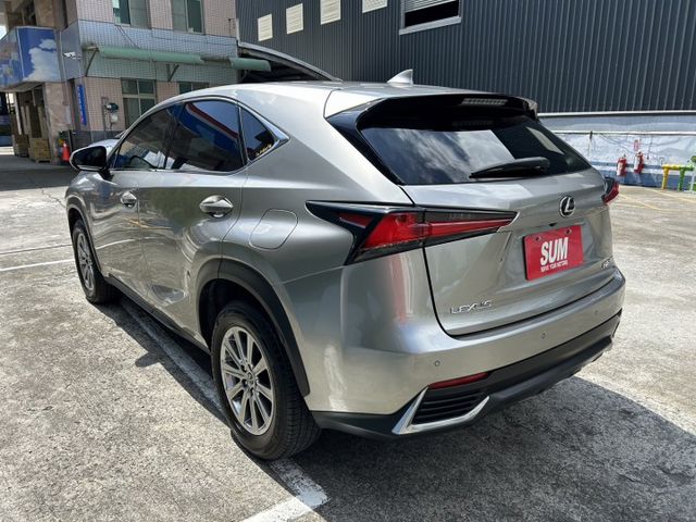 2019/2020年式小改款 菁英版 原鈑件 里程保證 ACC跟車 雙前座電熱椅 快撥鍵 倒車顯影認證車 有保固 可貸款  第4張相片