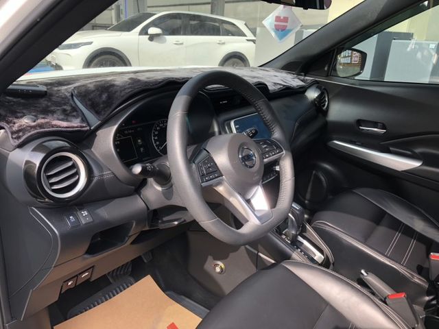 頂級版 一手車 鈑件原 里程保證 空力套件 車頂行李架 環景 免鑰匙啟動車門鎖 車道偏離警示 自動緊急煞車 認證車有保固  第10張相片