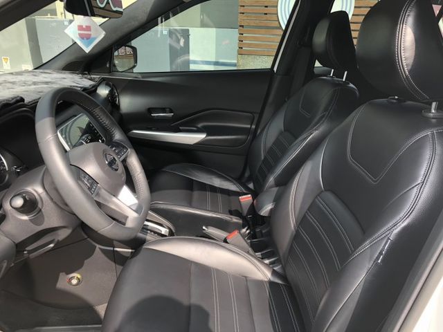 頂級版 一手車 鈑件原 里程保證 空力套件 車頂行李架 環景 免鑰匙啟動車門鎖 車道偏離警示 自動緊急煞車 認證車有保固  第11張相片