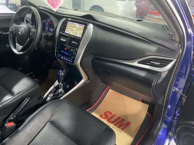 一手車 鈑件原 里程保證 少跑里程 車況優 豪華頂規版 七座氣囊 免鑰匙啟動車門鎖 定速 倒車顯影 恆溫空調 循跡防滑  第16張相片