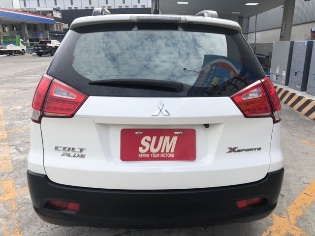 一手車 X-Sports版 里程保證 只跑9萬多公里 高C/P值的內裝 高IQ感應鑰匙 Push Start 電動尾門  第5張相片