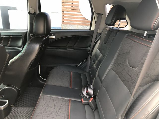 一手車 X-Sports版 里程保證 只跑9萬多公里 高C/P值的內裝 高IQ感應鑰匙 Push Start 電動尾門  第15張相片