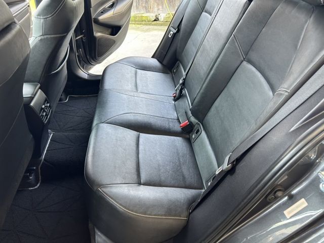 一手車 鈑件原 尊爵版 車況優 僅跑7萬多公里 低里程 里程保證 ACC跟車 多功能觸控影音系統 認證車 有保固 可貸款  第13張相片