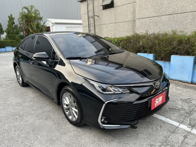 中階版 鈑件原 里程保證 只跑3萬多公里 低里程 ACC跟車 方向盤快控鍵 定速 恆溫 影音系統 認證車 有保固 可貸款  第2張相片