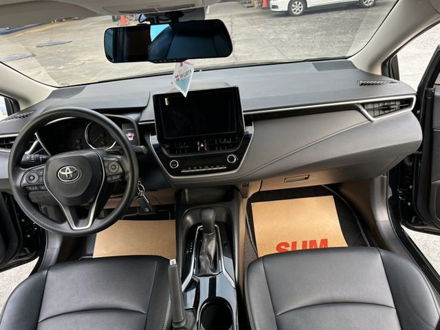 中階版 鈑件原 里程保證 只跑3萬多公里 低里程 ACC跟車 方向盤快控鍵 定速 恆溫 影音系統 認證車 有保固 可貸款  第5張相片