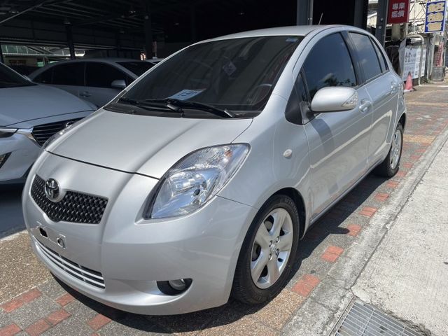 一手車 鈑件原  里程保證 小車大空間 妥善率好 省油 好停車 經濟實惠 認證車 優質代步五門掀背式小轎車款  第5張相片