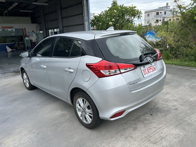 原鈑件 車輛整備中  第2張相片