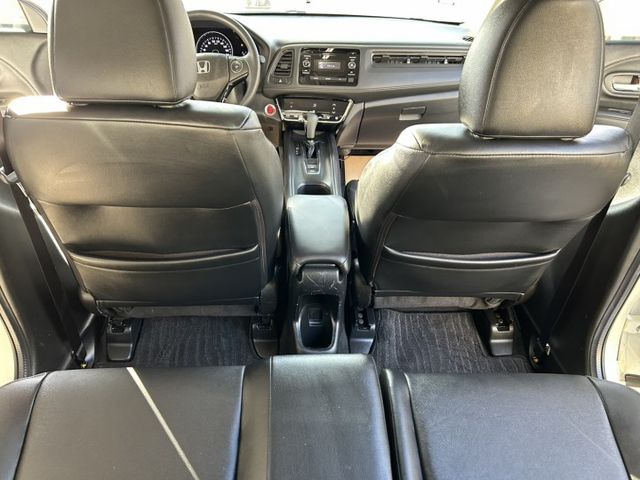 VTi-S 鈑件原 僅跑4萬多 里程保證  I-KEY 方向盤快撥鍵 定速 換檔快撥片 恆溫 藍芽 認證車有保固可貸款  第12張相片