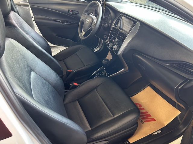 經典版 鈑件原 里程保證  小車大空間 省油 CP值高 妥善率好 故障率低 好停車 認證車 有保固 可貸款  第9張相片