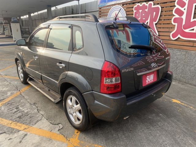 鈑件原 里程保證 柴油引擎 扭力大  省油 乘坐空間大 恆溫 多功能影音系統 資料完整 認證車 可貸款  第6張相片