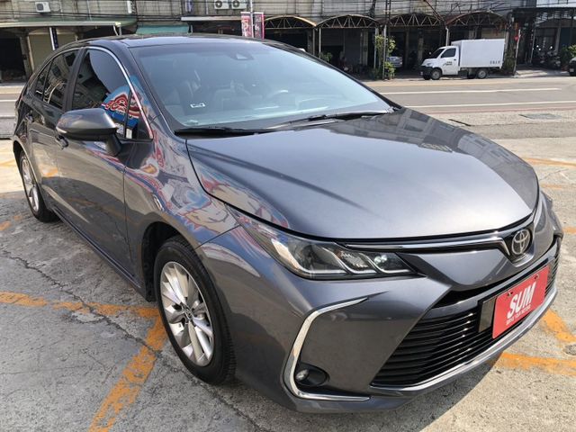 豪華版 鈑件原 里程保證  ACC跟車 方向盤快控鍵  影音系統 定速 恆溫 電動折疊後視鏡 車道偏離警示 認證車  第3張相片