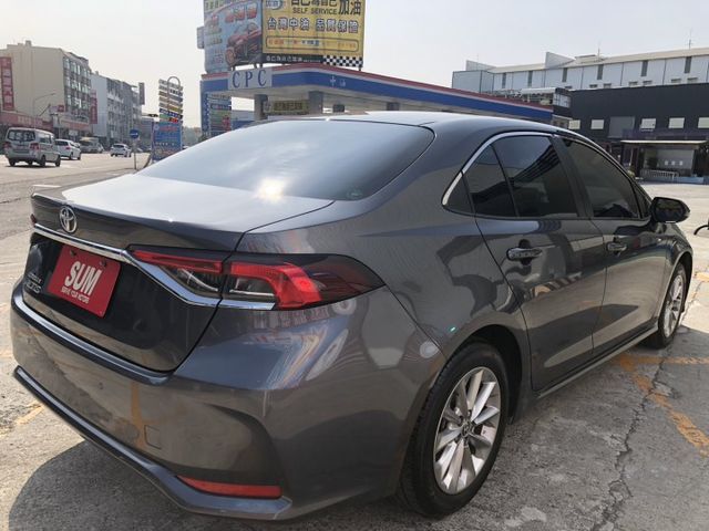 豪華版 鈑件原 里程保證  ACC跟車 方向盤快控鍵  影音系統 定速 恆溫 電動折疊後視鏡 車道偏離警示 認證車  第6張相片