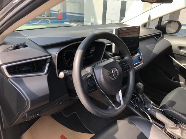 豪華版 鈑件原 里程保證  ACC跟車 方向盤快控鍵  影音系統 定速 恆溫 電動折疊後視鏡 車道偏離警示 認證車  第11張相片