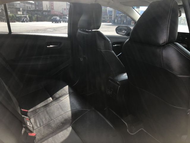 豪華版 鈑件原 里程保證  ACC跟車 方向盤快控鍵  影音系統 定速 恆溫 電動折疊後視鏡 車道偏離警示 認證車  第13張相片