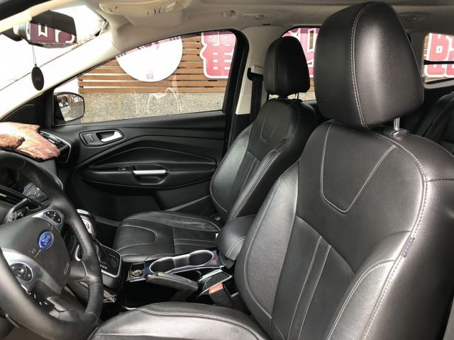 頂級四輪傳動版 原鈑件 無事故 渦輪增壓 馬力242P 扭力大駕馭感超高 里程保證 物超所值 親民價格 認證車 可貸款  第11張相片