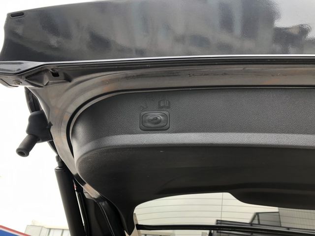 頂級四輪傳動版 原鈑件 無事故 渦輪增壓 馬力242P 扭力大駕馭感超高 里程保證 物超所值 親民價格 認證車 可貸款  第17張相片