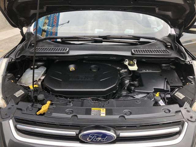 頂級四輪傳動版 原鈑件 無事故 渦輪增壓 馬力242P 扭力大駕馭感超高 里程保證 物超所值 親民價格 認證車 可貸款  第20張相片