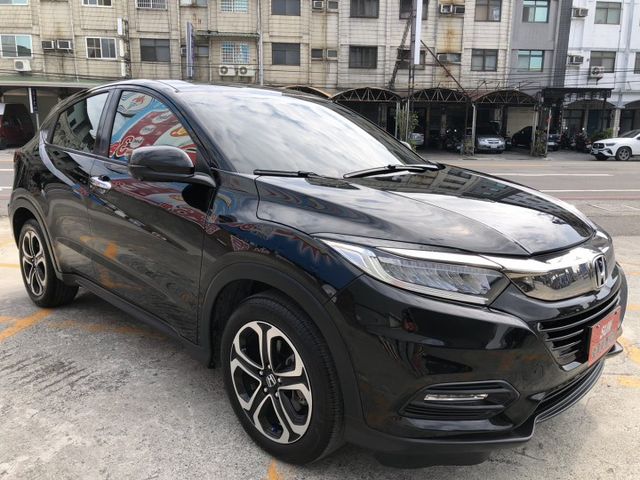 S版 一手車 鈑件原 里程保證 配備資料皆齊全 車況優 方向盤快控鍵 換檔撥片  恆溫空調 藍牙通訊 衛星導航  認證車  第2張相片