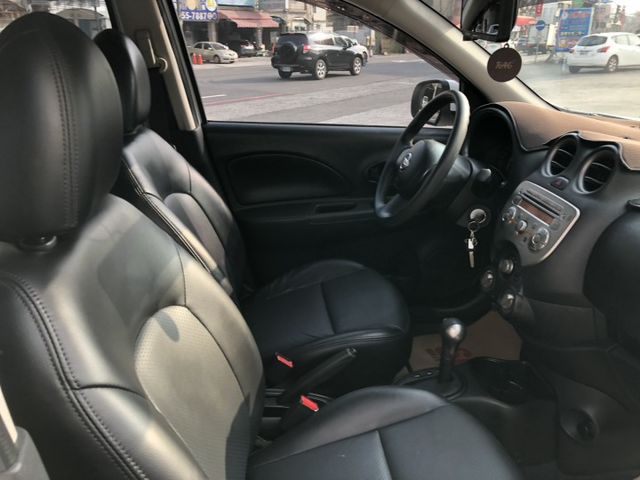 一手車 只跑13萬多 里程保證 低里程  省油 托善率好 保養維修零件便宜 遮風擋雨 代步首選小車  認證車 可保固  第13張相片