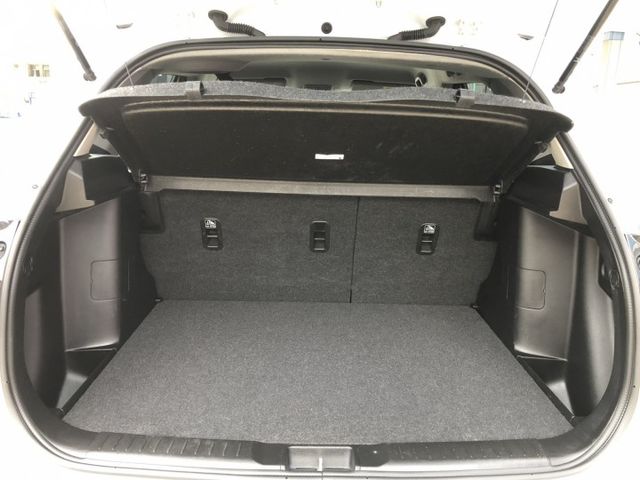 一手車里程保證 新車至今都在屏東原廠保修維護 鈑件原 1.4渦輪增壓 稅金省馬力足 歐規車體車身小巧安全性超越同境界車種  第18張相片