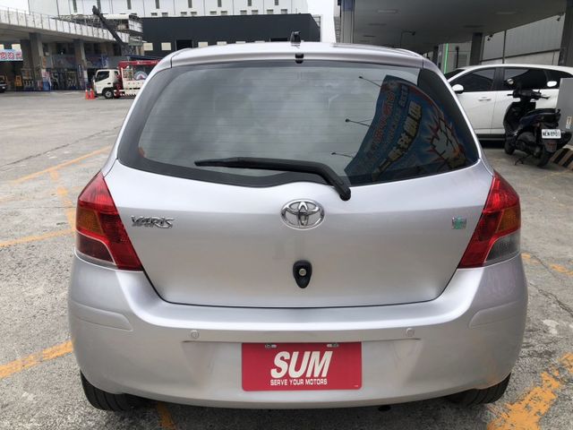 鈑件原 里程保證 恆溫 鋁圈  音響快控鍵 電動折疊後視鏡 後霧燈 省油 大空間 省保養費 代步最方便 好停車 認證車  第5張相片