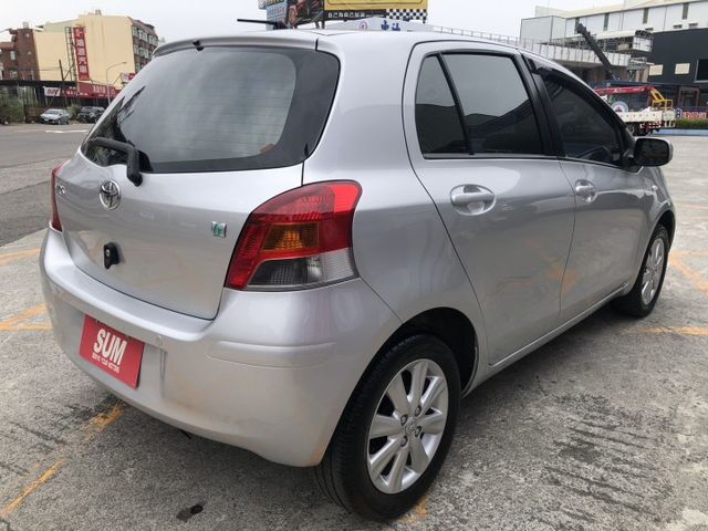 鈑件原 里程保證 恆溫 鋁圈  音響快控鍵 電動折疊後視鏡 後霧燈 省油 大空間 省保養費 代步最方便 好停車 認證車  第6張相片