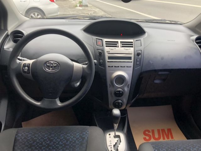 鈑件原 里程保證 恆溫 鋁圈  音響快控鍵 電動折疊後視鏡 後霧燈 省油 大空間 省保養費 代步最方便 好停車 認證車  第7張相片