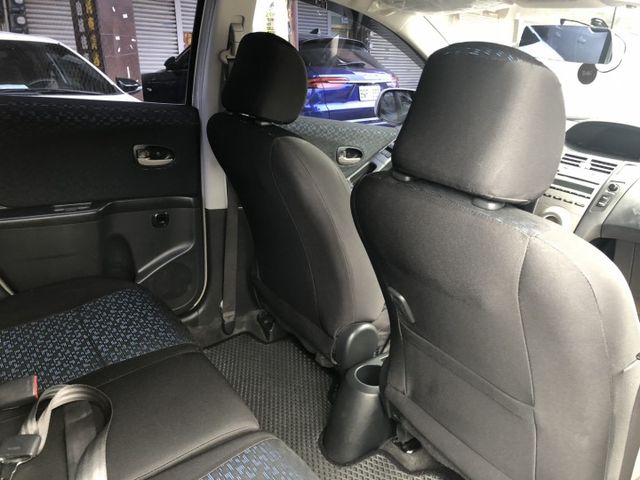 鈑件原 里程保證 恆溫 鋁圈  音響快控鍵 電動折疊後視鏡 後霧燈 省油 大空間 省保養費 代步最方便 好停車 認證車  第12張相片