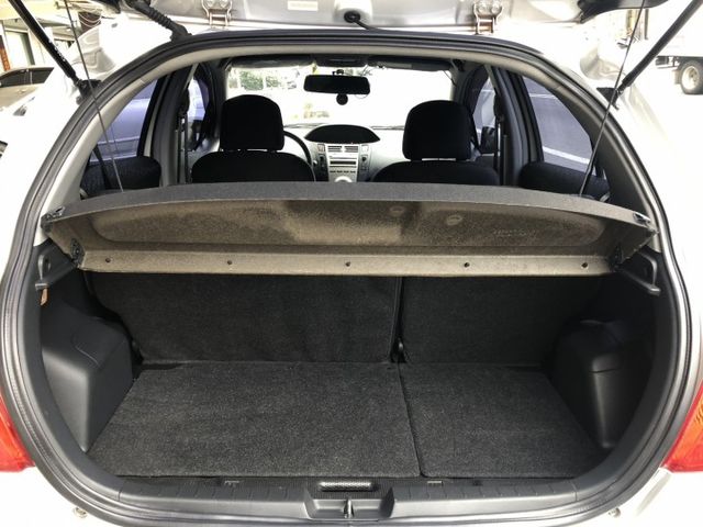 鈑件原 里程保證 恆溫 鋁圈  音響快控鍵 電動折疊後視鏡 後霧燈 省油 大空間 省保養費 代步最方便 好停車 認證車  第15張相片