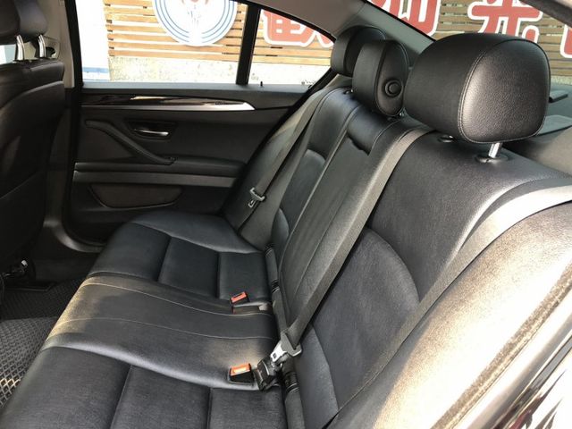 鈑件原 里程保證 車況保持極優 前車主保養維修非常確實  配備資料皆齊全 認證車 物超所值 機會難得 錯過可惜  第12張相片