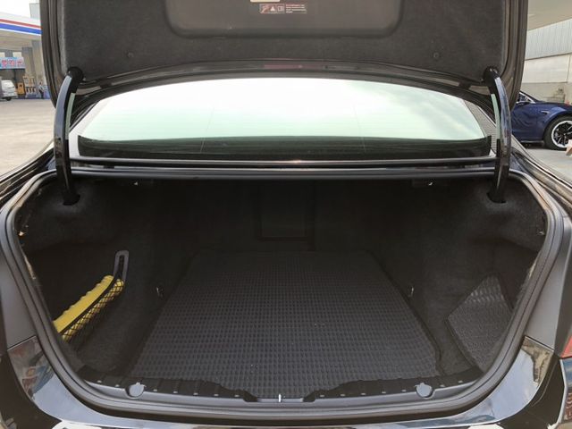 鈑件原 里程保證 車況保持極優 前車主保養維修非常確實  配備資料皆齊全 認證車 物超所值 機會難得 錯過可惜  第17張相片