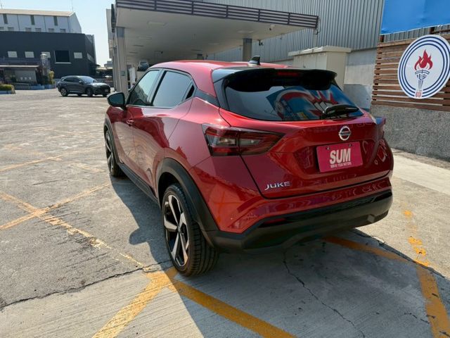 一手車 駕趣享樂版 搭載 1.0 升三缸渦輪增壓引擎 雙離合器7速自手排 低稅金優勢 認證車 有保固 可貸款  第4張相片