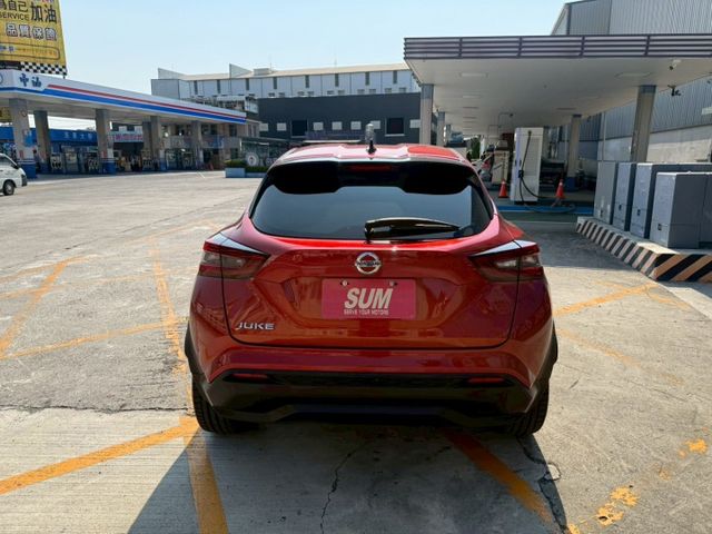 一手車 駕趣享樂版 搭載 1.0 升三缸渦輪增壓引擎 雙離合器7速自手排 低稅金優勢 認證車 有保固 可貸款  第5張相片