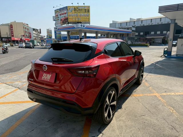 一手車 駕趣享樂版 搭載 1.0 升三缸渦輪增壓引擎 雙離合器7速自手排 低稅金優勢 認證車 有保固 可貸款  第6張相片