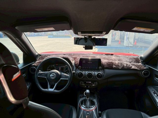 一手車 駕趣享樂版 搭載 1.0 升三缸渦輪增壓引擎 雙離合器7速自手排 低稅金優勢 認證車 有保固 可貸款  第7張相片