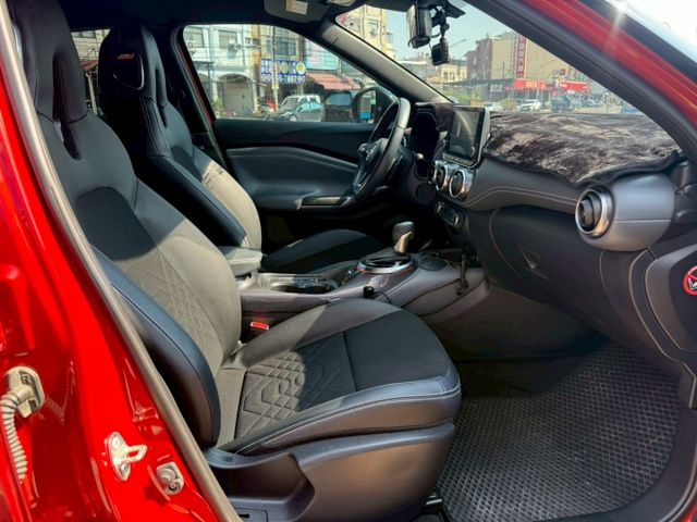 一手車 駕趣享樂版 搭載 1.0 升三缸渦輪增壓引擎 雙離合器7速自手排 低稅金優勢 認證車 有保固 可貸款  第10張相片