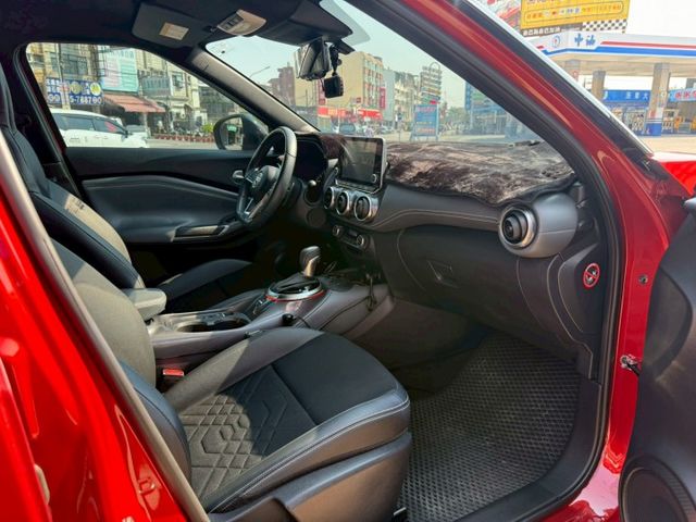 一手車 駕趣享樂版 搭載 1.0 升三缸渦輪增壓引擎 雙離合器7速自手排 低稅金優勢 認證車 有保固 可貸款  第12張相片