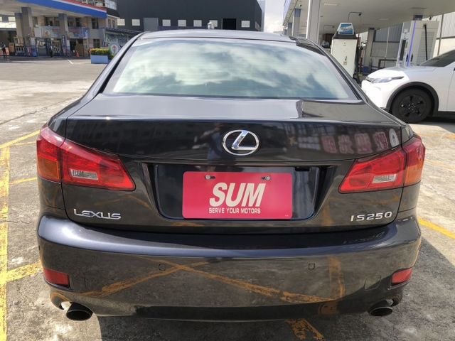 一手車 原鈑件 里程保證 HID頭燈 車況保持非常優底盤毫無異音 後輪傳動操控感極佳 2.5CC傳統六速手自排變速箱  第5張相片