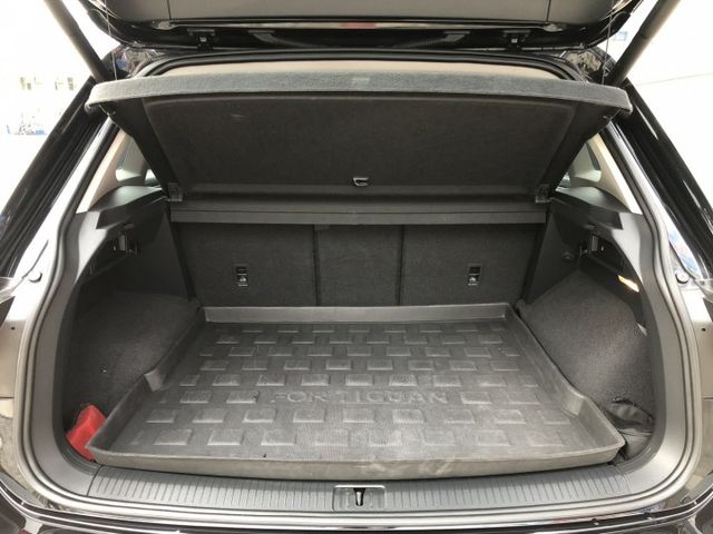 旅行式LED頭燈 一手車 鈑件原 里程保證 電動座椅 全景天窗 電動尾門 ACC跟車 配備資料皆齊全 認證車 有保固  第18張相片