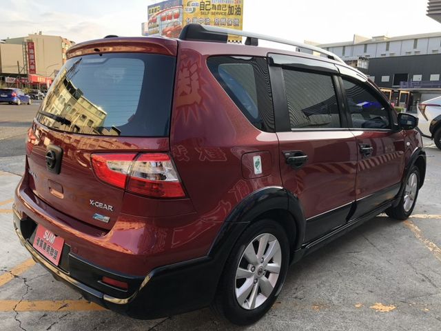 鈑件原 里程保證 影音系統 皮椅 車頂行李架 胎壓偵測器 小車大空間 妥善率好 認證車 有保固 可貸款  第4張相片