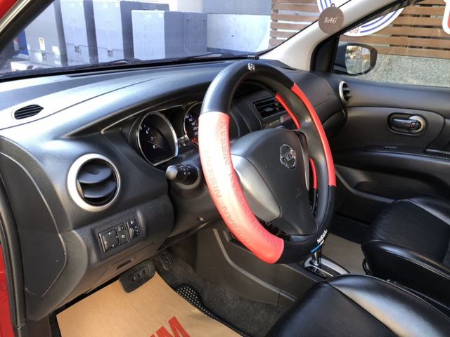 鈑件原 里程保證 影音系統 皮椅 車頂行李架 胎壓偵測器 小車大空間 妥善率好 認證車 有保固 可貸款  第14張相片