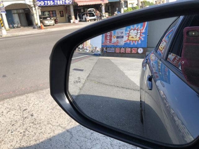 尊爵版 一手車 鈑件原 里程保證 只跑3萬多公里 低里程 配備資料皆齊全 物超所值 買到賺到 錯過可惜 認證車 有保  第11張相片