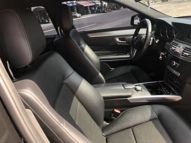 W212 小改款 鈑件原 里程保證 認證車 可貸款  第11張相片