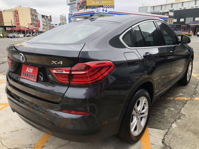 台灣總代理 一手車 鈑件原 里程保證 都在原廠保養 渦輪 4WD 免鑰匙系統 電動啟閉尾門 換檔撥片 認證車 可貸款  第6張相片