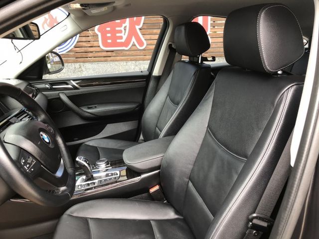 台灣總代理 一手車 鈑件原 里程保證 都在原廠保養 渦輪 4WD 免鑰匙系統 電動啟閉尾門 換檔撥片 認證車 可貸款  第11張相片