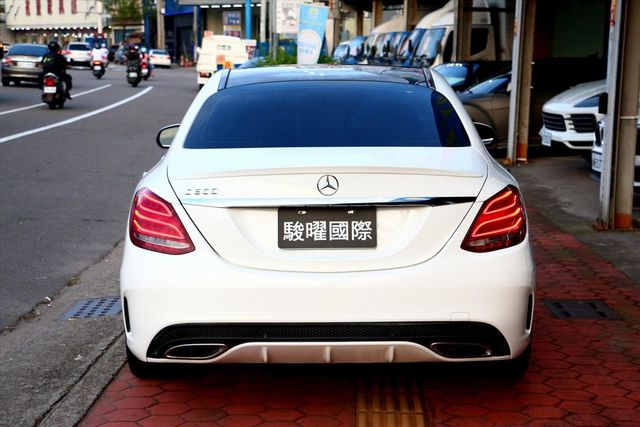 2016年 賓士C300 正AMG  第5張相片